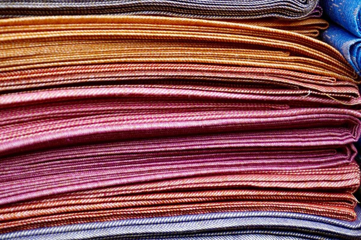 Plain Weave: Structure, Examples, and Uses